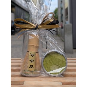 Matcha gave med matchapisk og japansk matcha