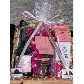 Lyser�d gavekurv med Sparkling Tea og s�de sager