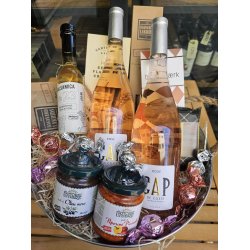 Gavekurv med rose' vine sde sager og specialiteter