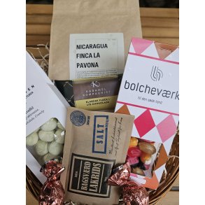 Gavekurv med kaffe og sde sager